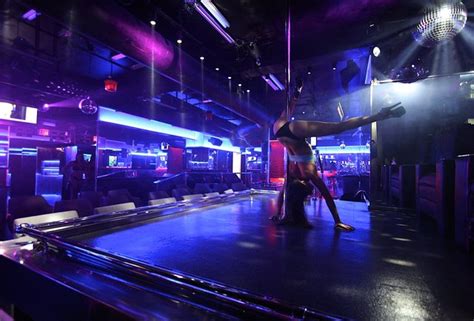 strip club nude|All Nude Strip Club Porn Videos 